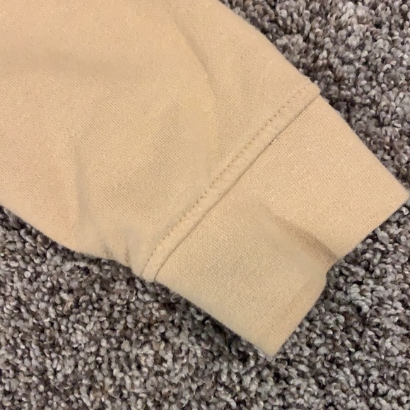 Forever 21 cream colored crew neck - Picture 3 of 5